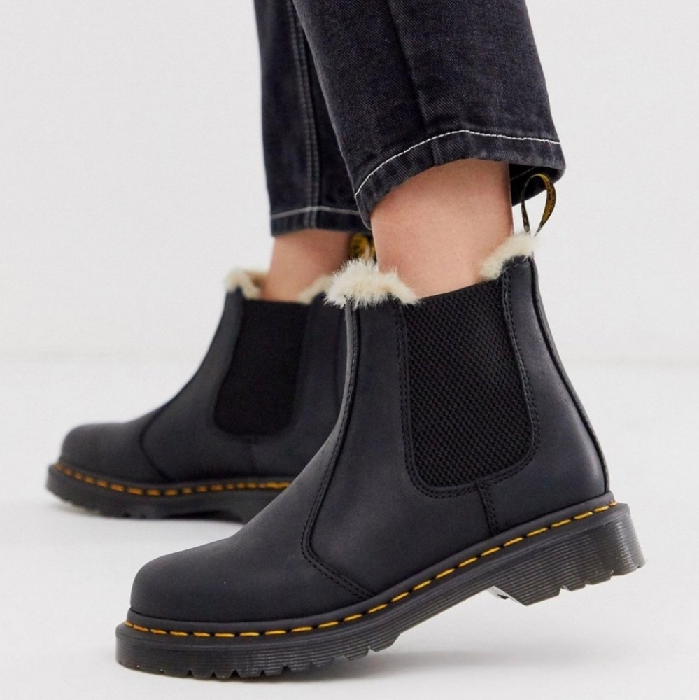Dr. Martens 2976 Leonore Black Fur Chelsea Boots